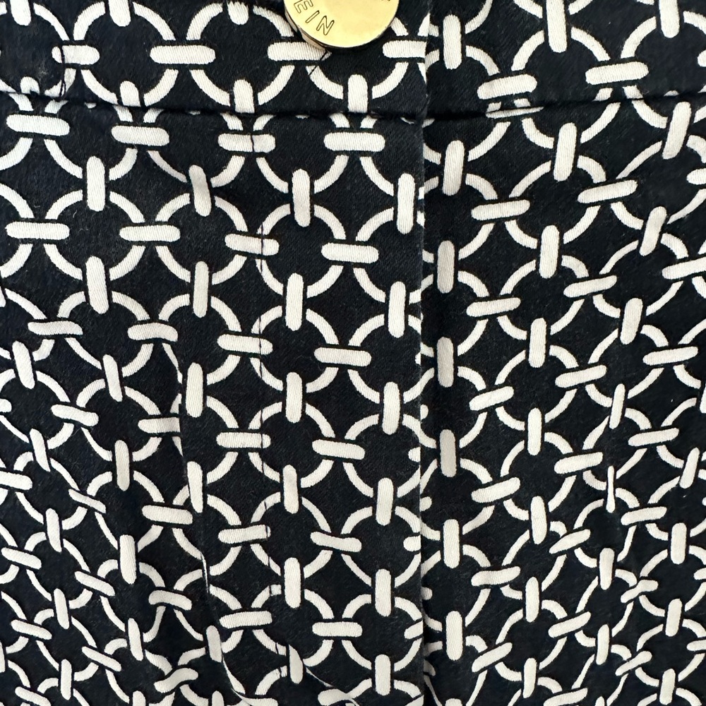Anne Klein Black & White Print Tailored Shorts Size 12 Gold Button - Picture 3 of 6